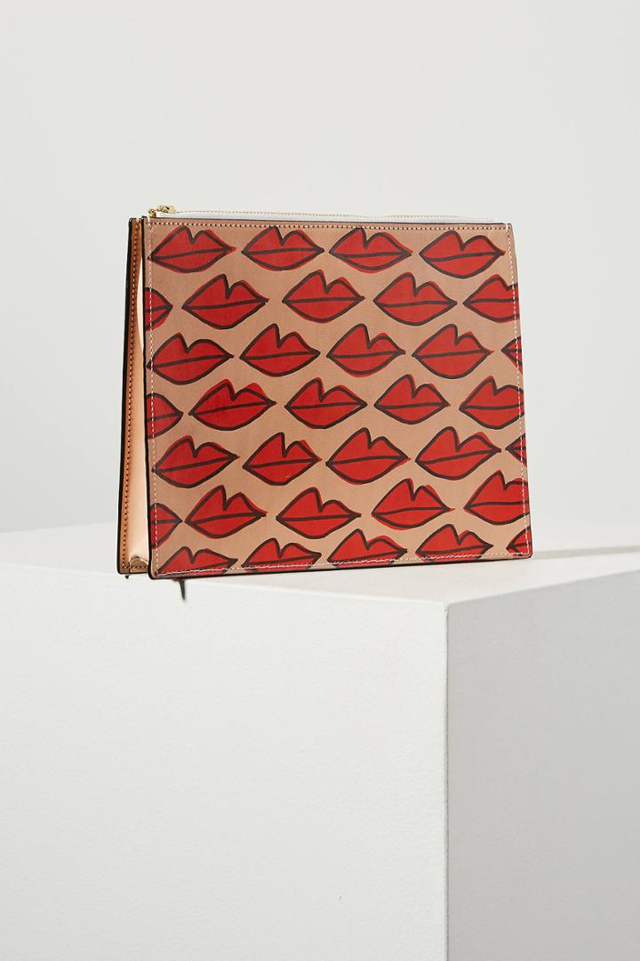 Ann Howell Bullard Panama Lip Clutch