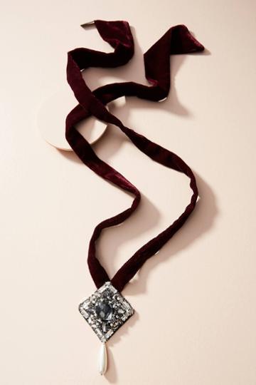 Madiso Holiday Pendant Tie Necklace
