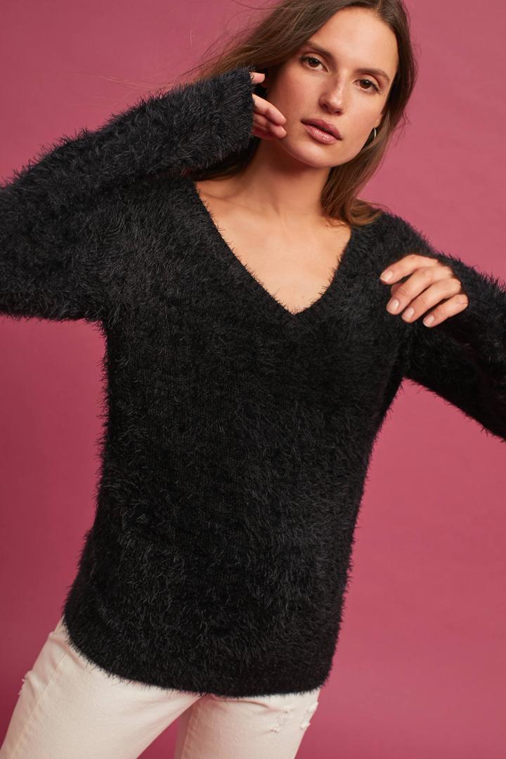Relais Eyelash V-neck Pullover