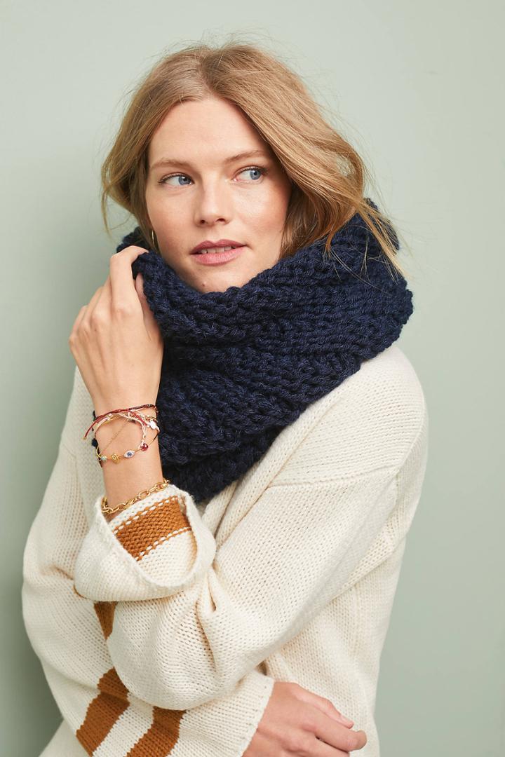 Alma Knitwear Niki Wool Cowl Scarf