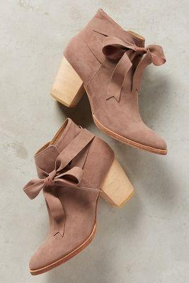 Huma Blanco Bowtie Booties