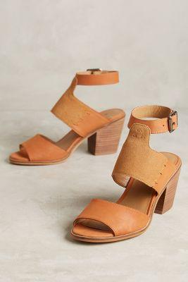 Kelsi Dagger Kary Heels Honey