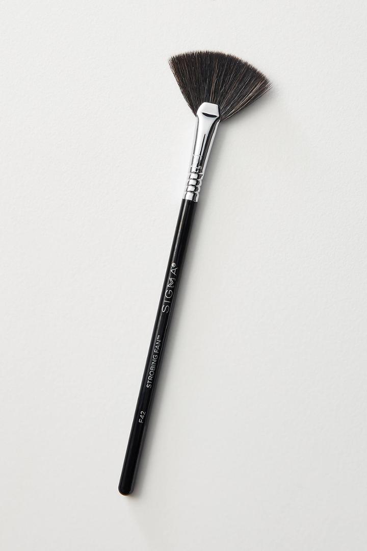 Sigma Beauty Sigma F42 Strobing Fan Brush