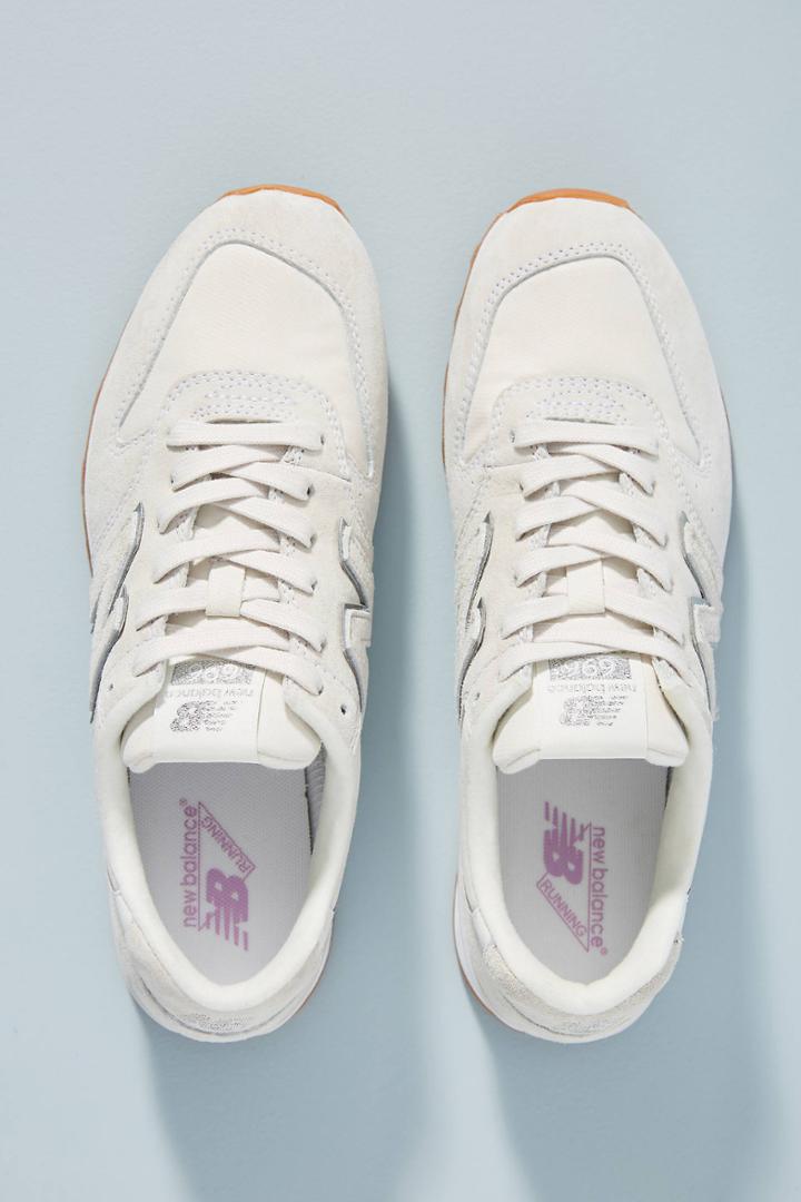 New Balance Pebbled Street