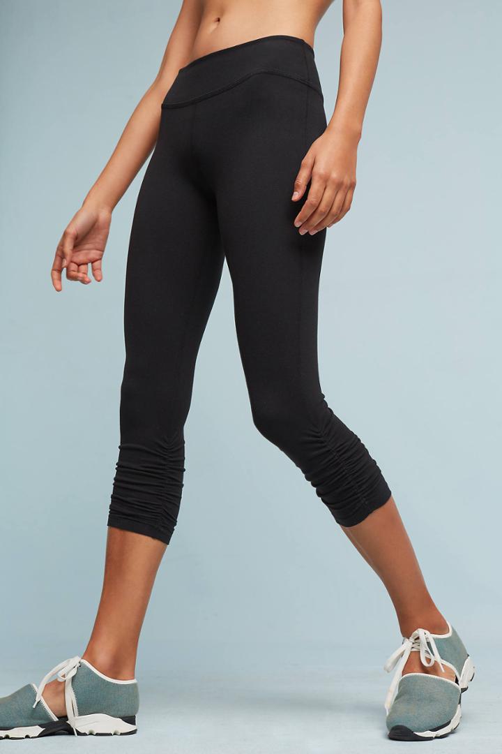 Beyond Yoga Essential Gathered Capri Leggings