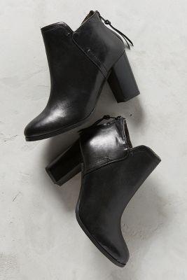 Alba Moda Cotteridge Booties