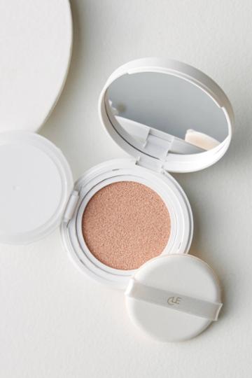 Cle Cosmetics Essence Moonlighter Cushion