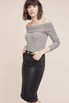 Three Dots Ruled Off-the-shoulder Top