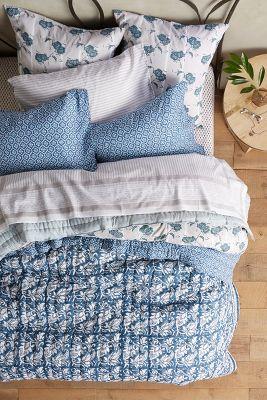 Kerry Cassill Indigo Resort Quilt Navy Queen Bedding