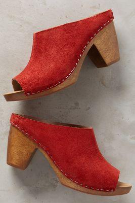 Kelsi Dagger Bergen Clogs Red