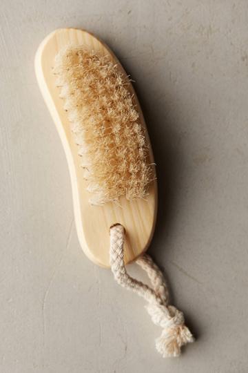 Baudelaire Cedar Nail Brush