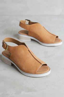 Kelsi Dagger Therese Slingbacks Toast