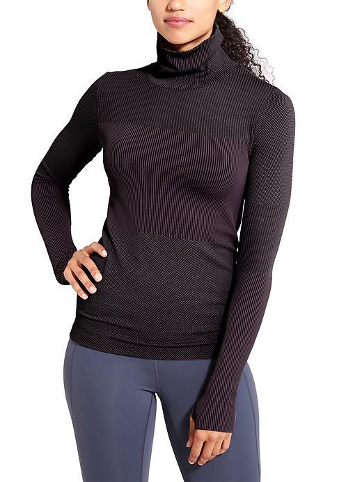 Athleta Womens Flurry Base Layer Turtleneck Size M - Wild Raisin