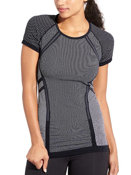 Athleta Womens Diamond Fastest Track Tee Size L - Black