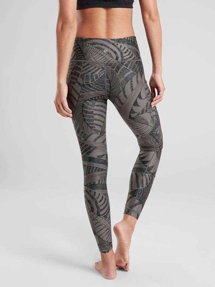 Salutation Zuma Stash Pocket 7/8 Leggings In Powervita