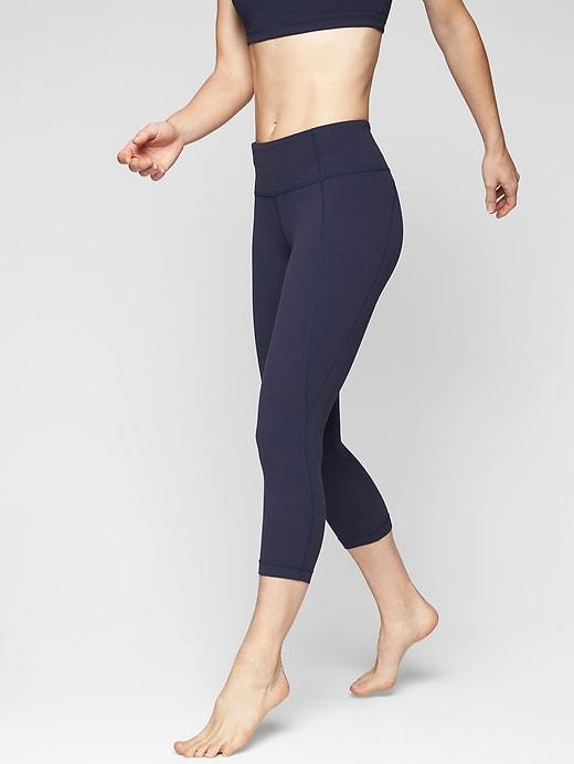 Athleta Womens Mid Rise Salutation Capri Navy Size Xs