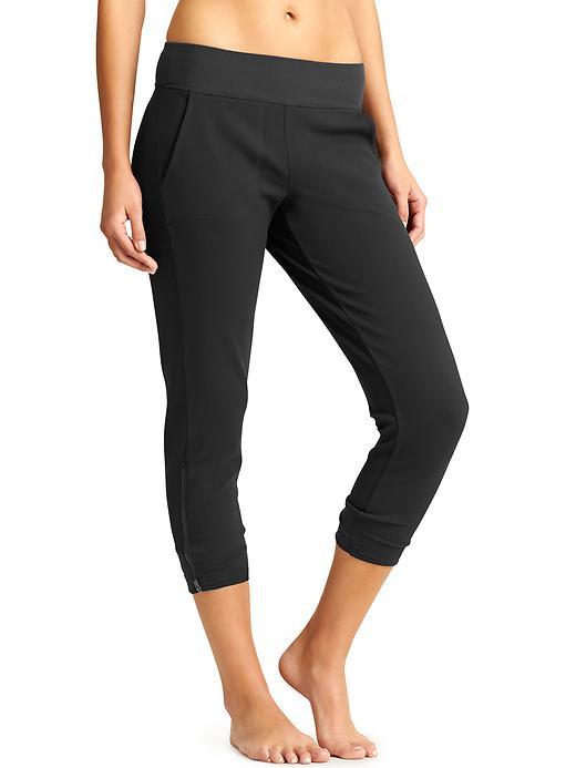 Athleta Womens Azur Capri Size L - Black