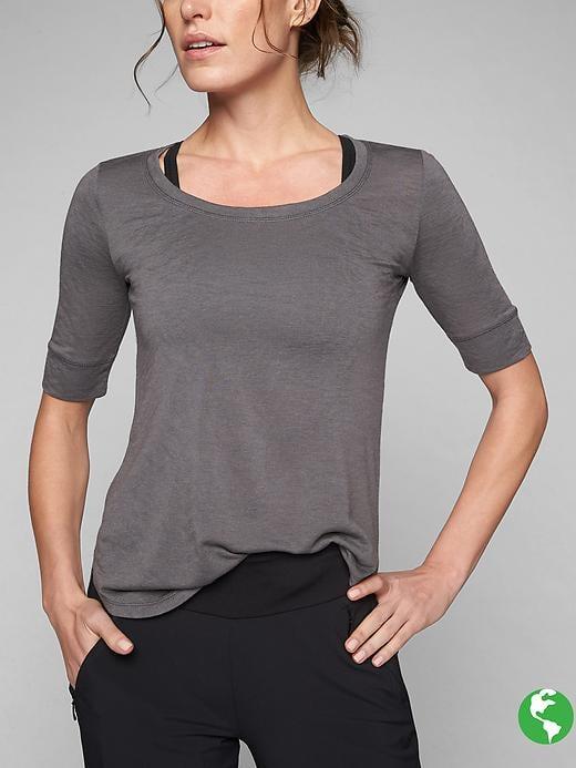 Athleta Womens Breezy Tee Size M - Silver Bells