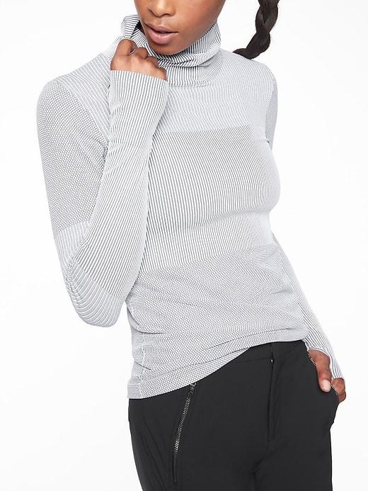 Athleta Womens Flurry Base Layer Turtleneck Bright White Size Xs