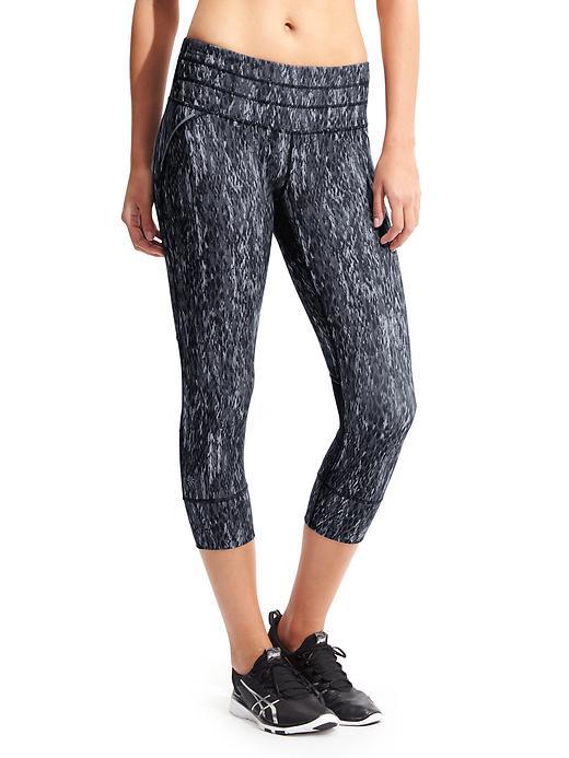 Athleta Womens Reptile Relay Capri Size L - Flint Grey