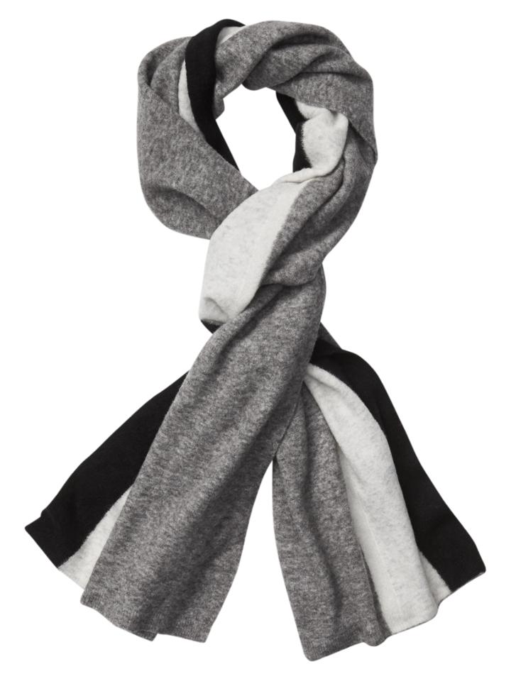 Border Stripe Boucle Scarf