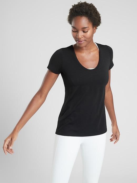 Essence Vital Tee