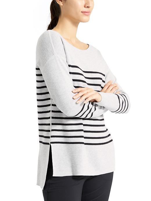Athleta Womens Explore Sweater Size L - Light Heather Grey/black
