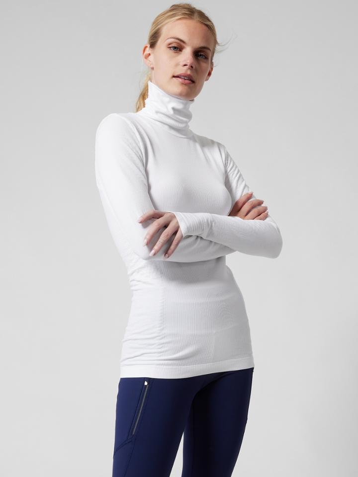 Flurry Blizzard Seamless Turtleneck