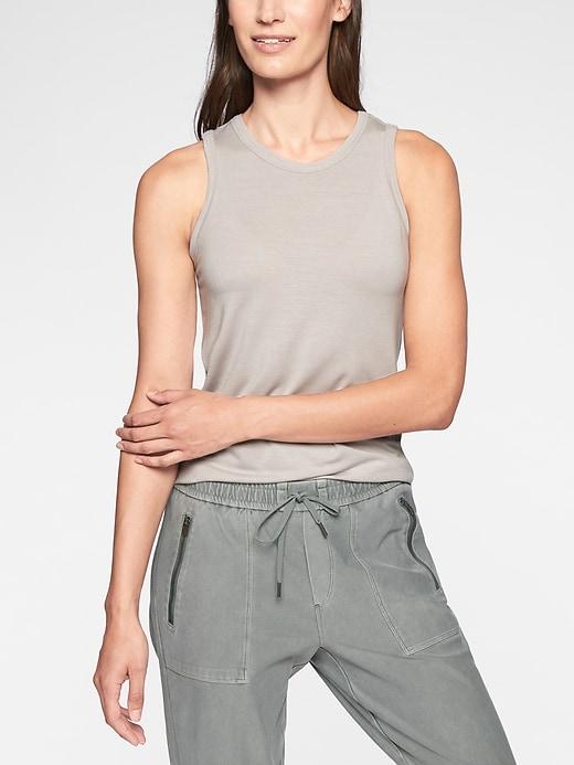 Athleta Womens Cloudlight Relaxed Tank Dove Grey Size Xl