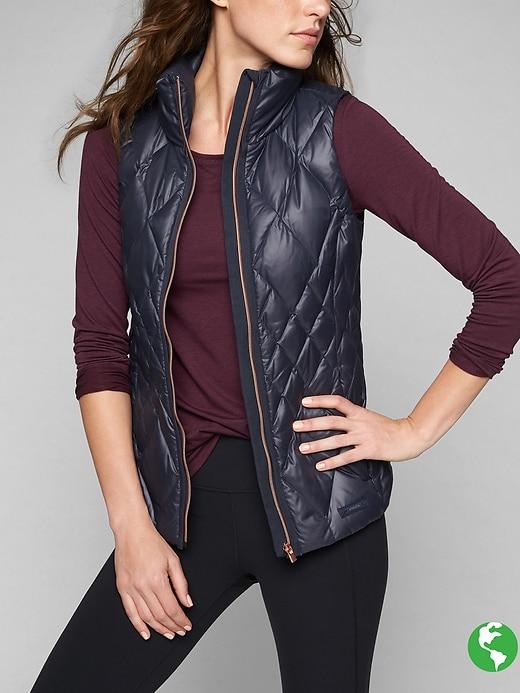 Athleta Womens Responsible Down Vest Size M Petite - Navy/ Cassis