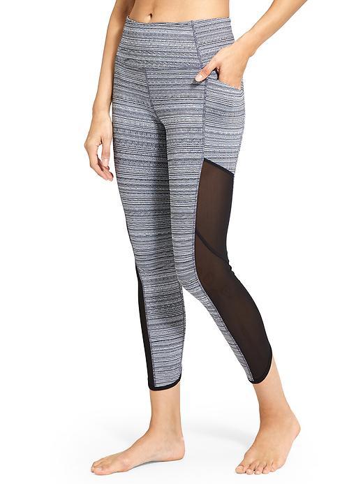 Athleta Womens High Rise Jacquard Chaturanga To Town Capri Size L - Black/white