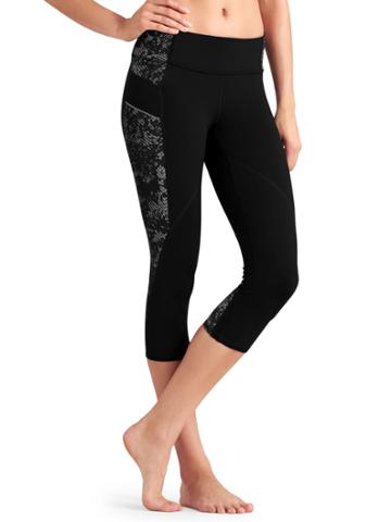 Revolve Stride Capri