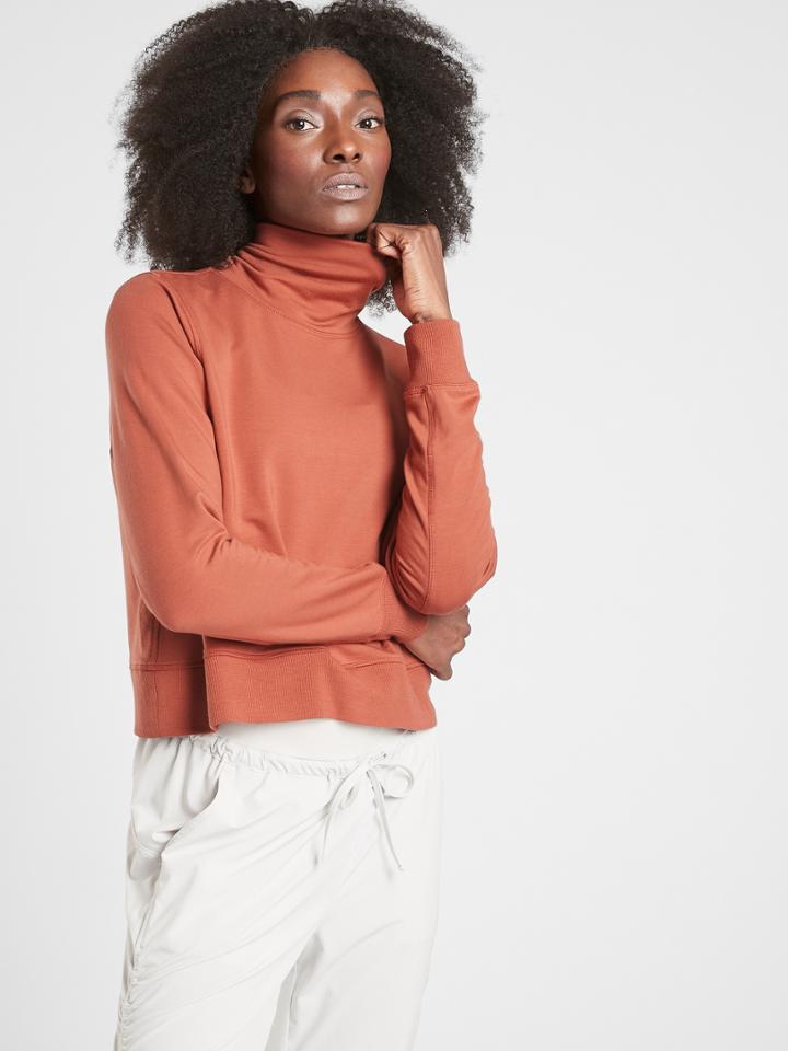 Cropped Funnel Neck In Nirvana