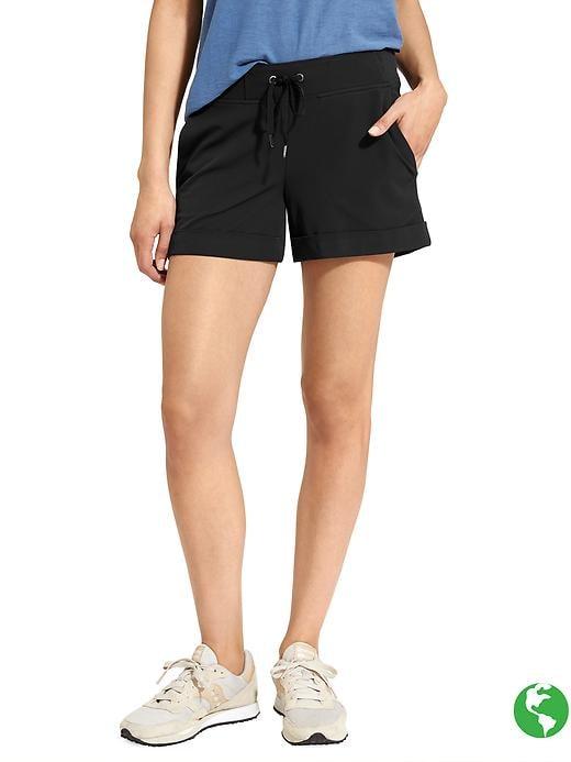 Athleta Womens Midtown Short Size S - Black