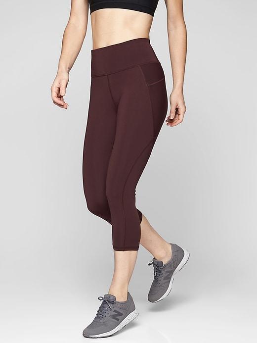 Athleta Womens Stealth Capri Cassis Size Xs