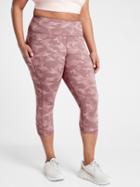 Ultimate Stash Pocket Textured Camo Capri