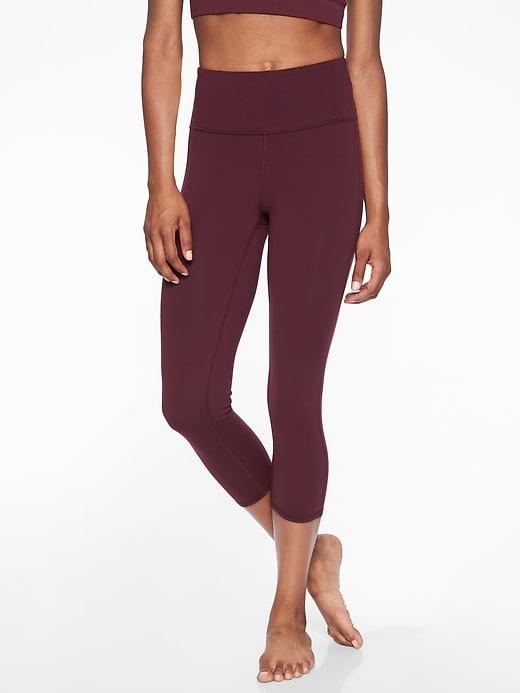 Athleta Womens High Rise Chaturanga Capri Auberge Size L