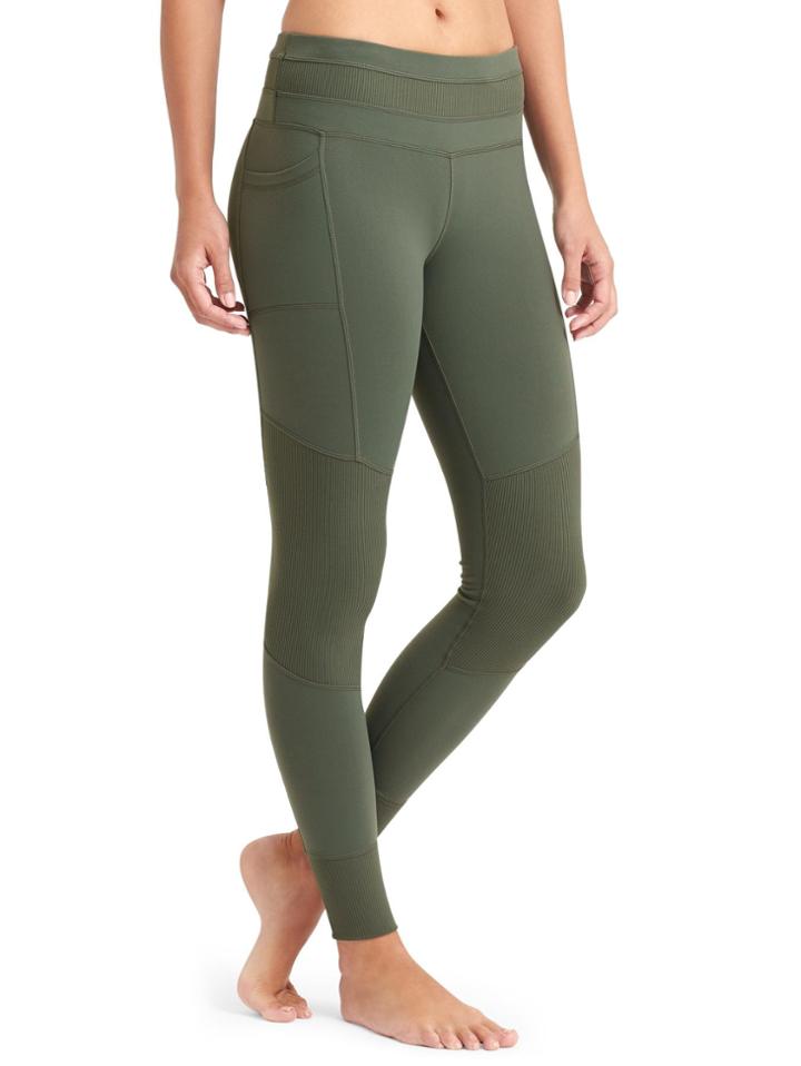 Excursion Tight