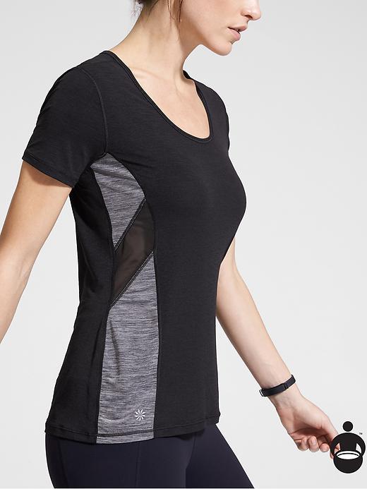 Athleta Womens Runlight Tee Size L - Black