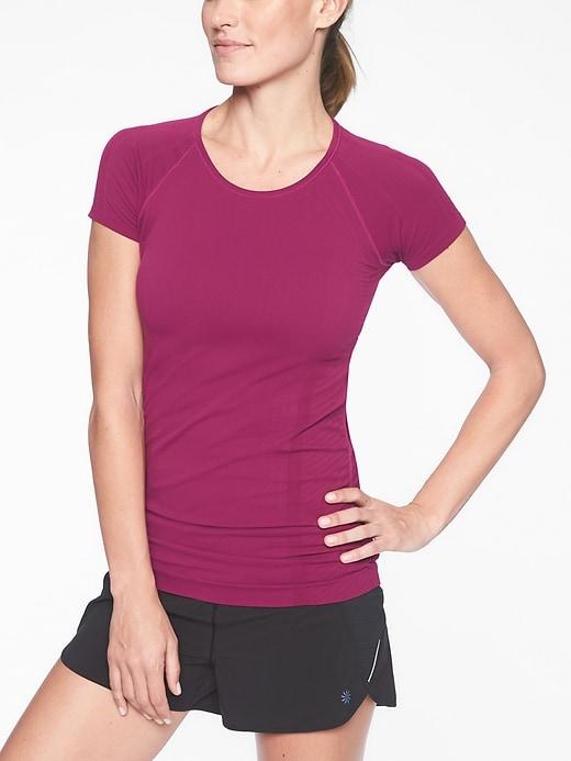 Athleta Womens Speedlight Tee Exotic Fuchsia Size L