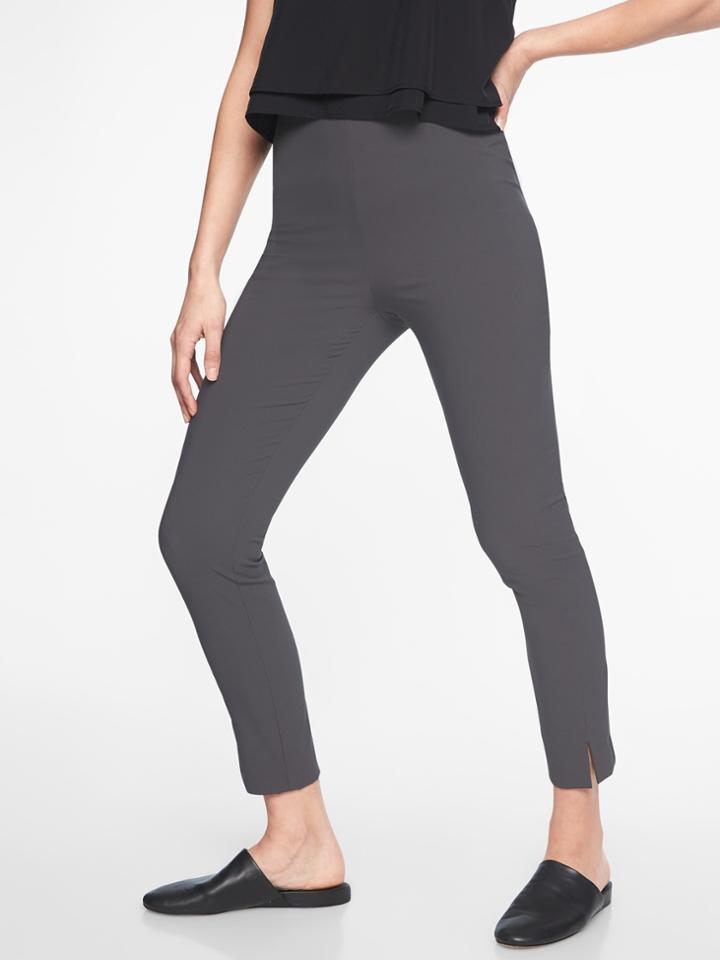 Wander Slim Crop