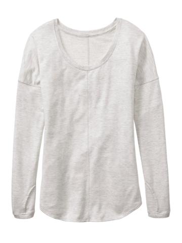 Studio Scoopneck
