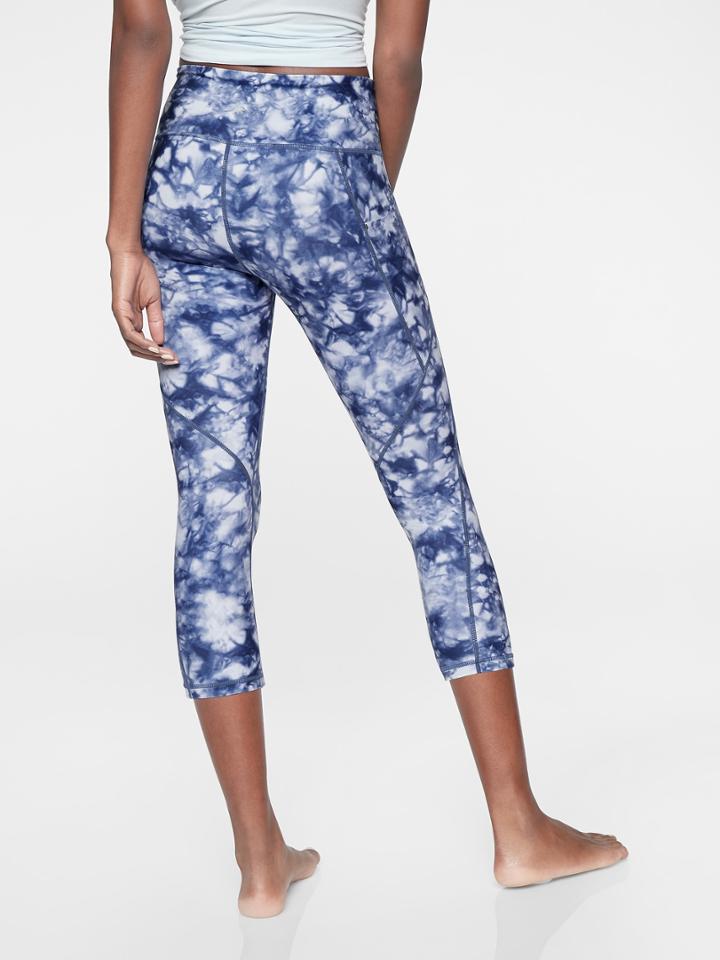 Tie Dye Salutation Stash Pocket Capri In Powervita