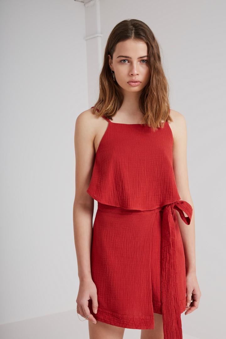 The Fifth Sweet Disposition Top Burnt Red