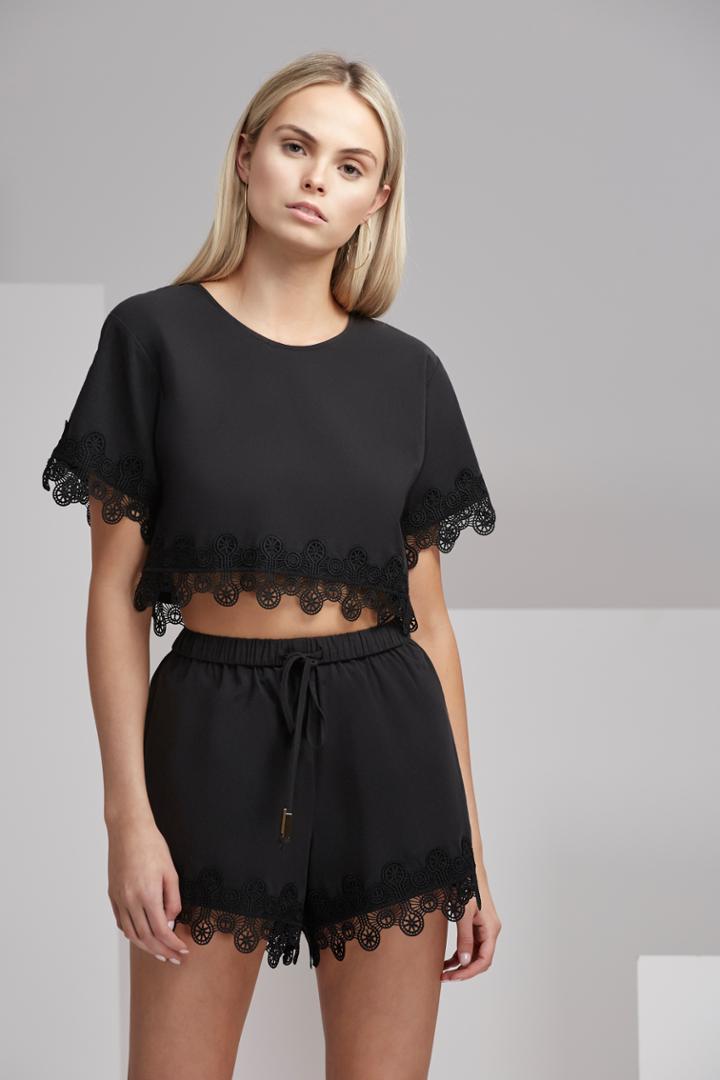 Finders Keepers Odelle Short Sleeve Crop Top Black