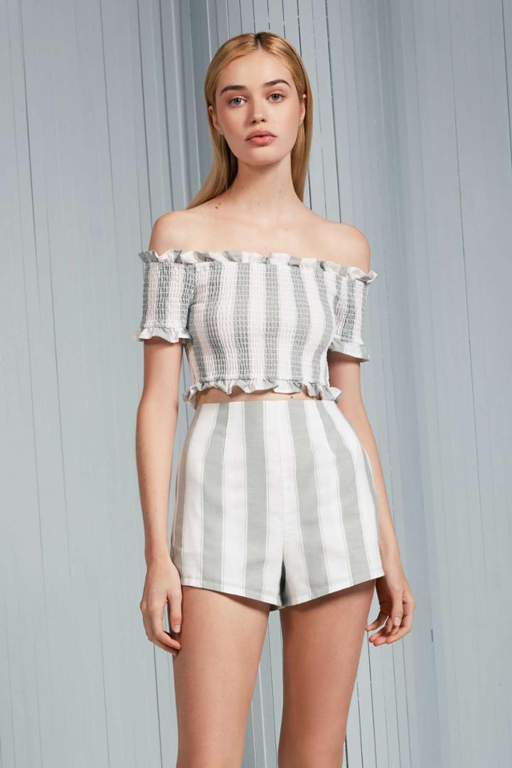 The Fifth Poetic Stripe Short Sage W Whitexxs, Xs,s,m,l