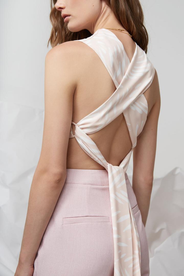 Finders Keepers Finders Keepers I Spy Tie Back Crop Musk Base Leaf Print