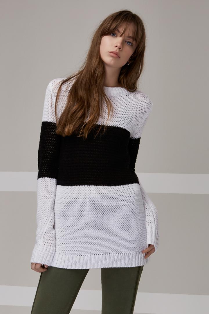 The Fifth Left Of Field Knit White And Black