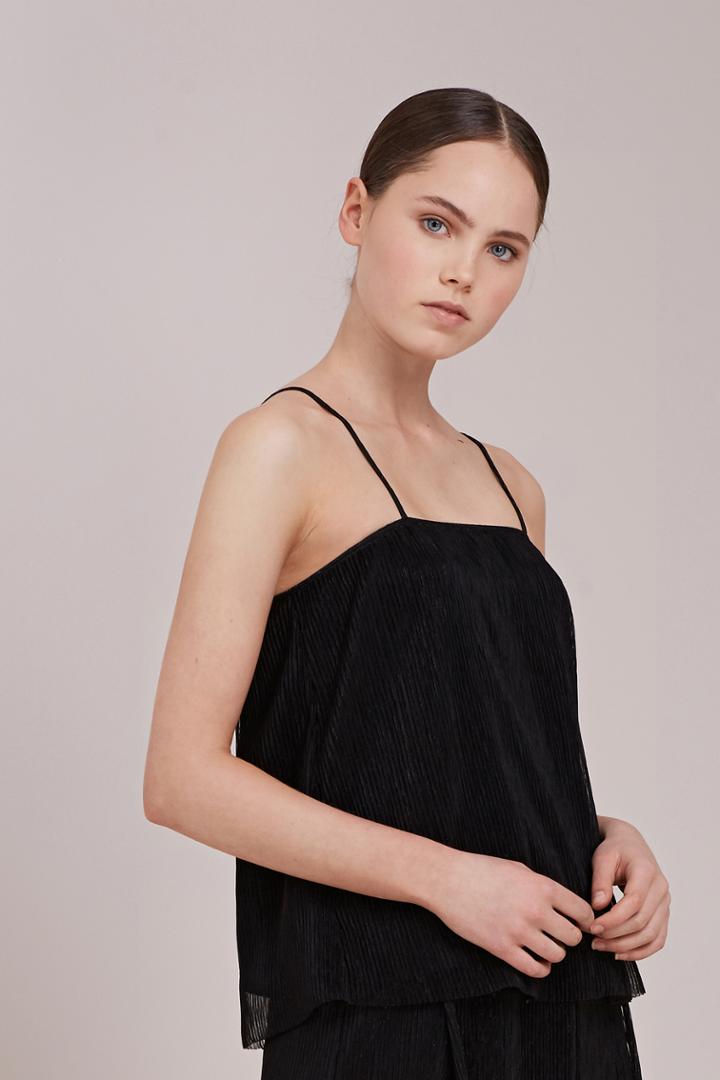 Keepsake Keepsake Step Down Top Black