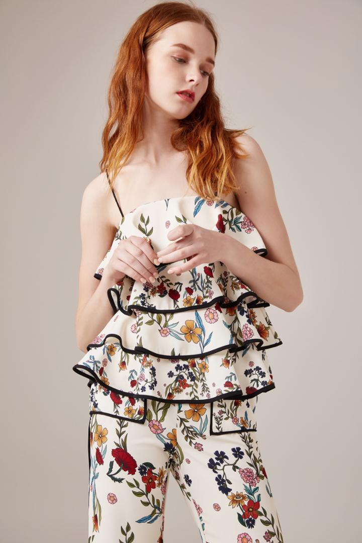 C/meo Collective C/meo Collective Entitle Top Vanilla Floralxxs, Xs,s,m,l